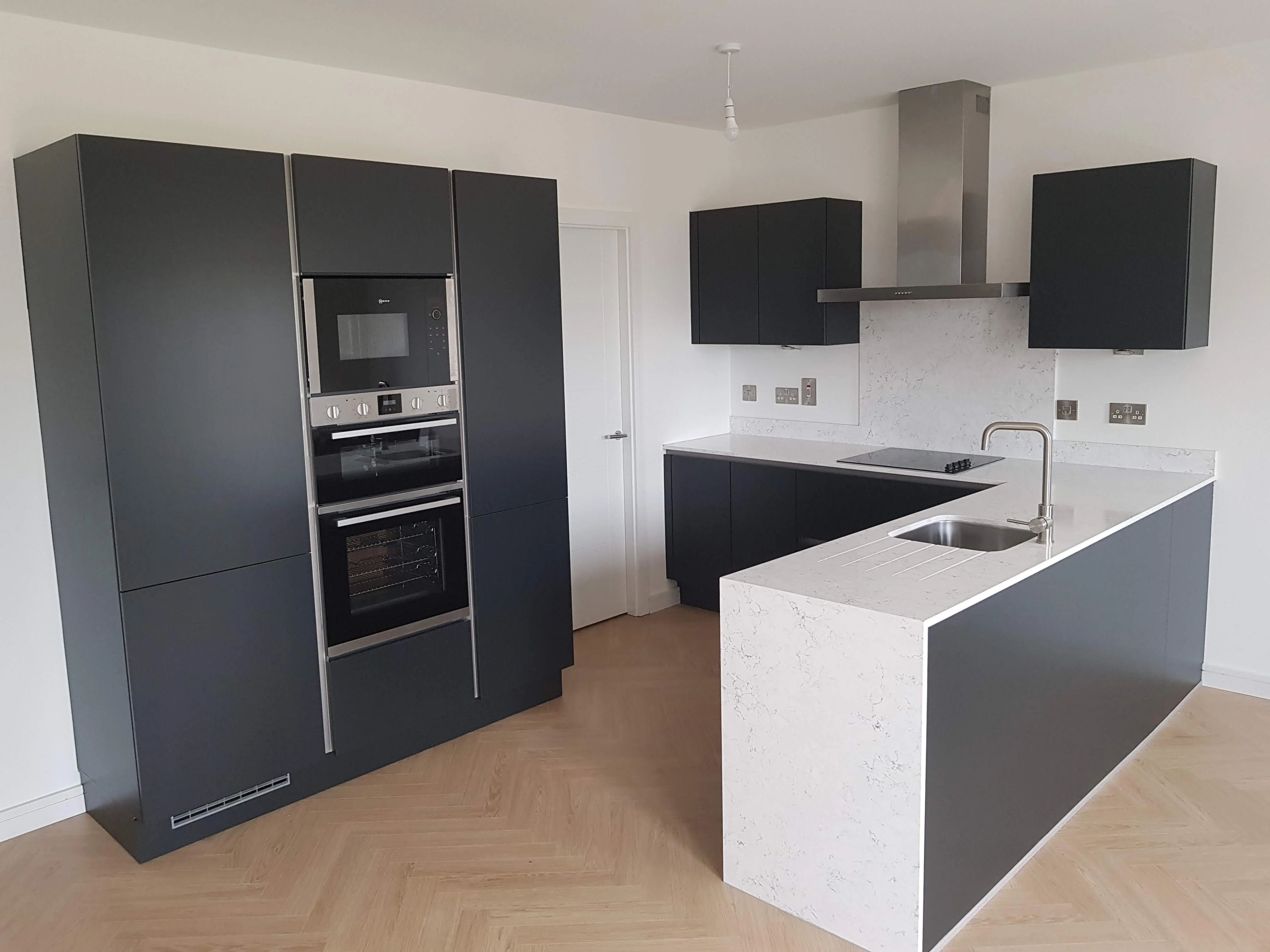 Kitchen before spray painting transformation